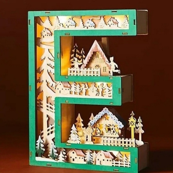 Anthropologie Monogram Wonderland Light-Up Scene Letter E - Picture 1 of 4
